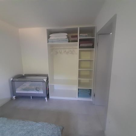 Green Bee Apartment Lesce  Exterior foto